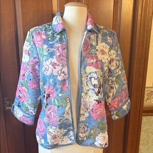 Draper’s and Damon’s Floral Women's Blazer in Pink and Blue. Petite Medium